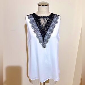 Beautiful White House Black Market Contrast White Black Lace Sleeveless Top. ✨✨✨